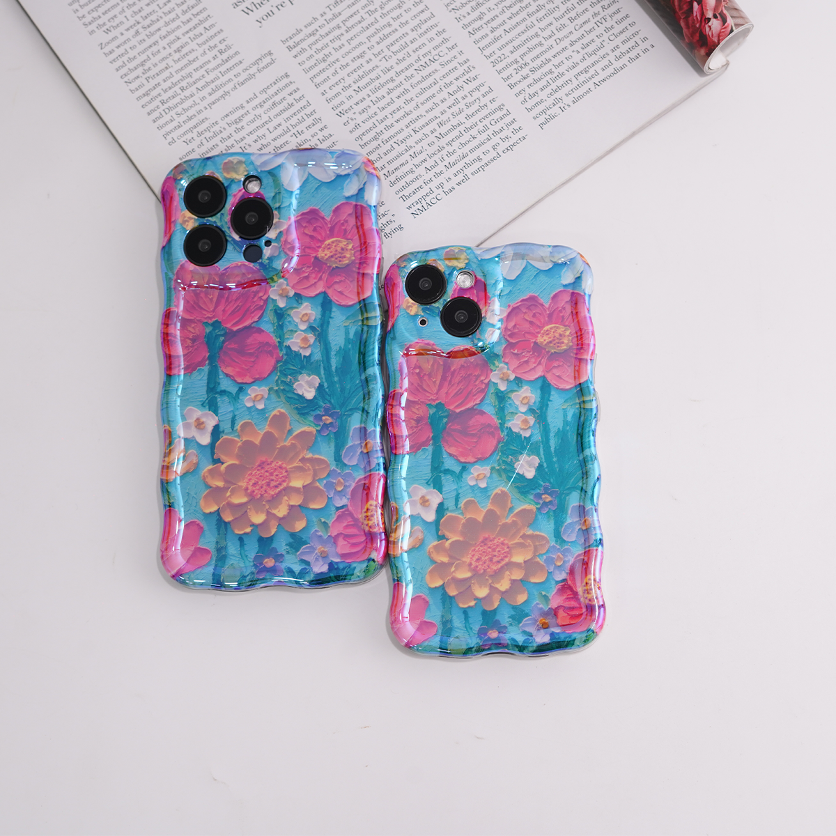 Wavy Floral Case