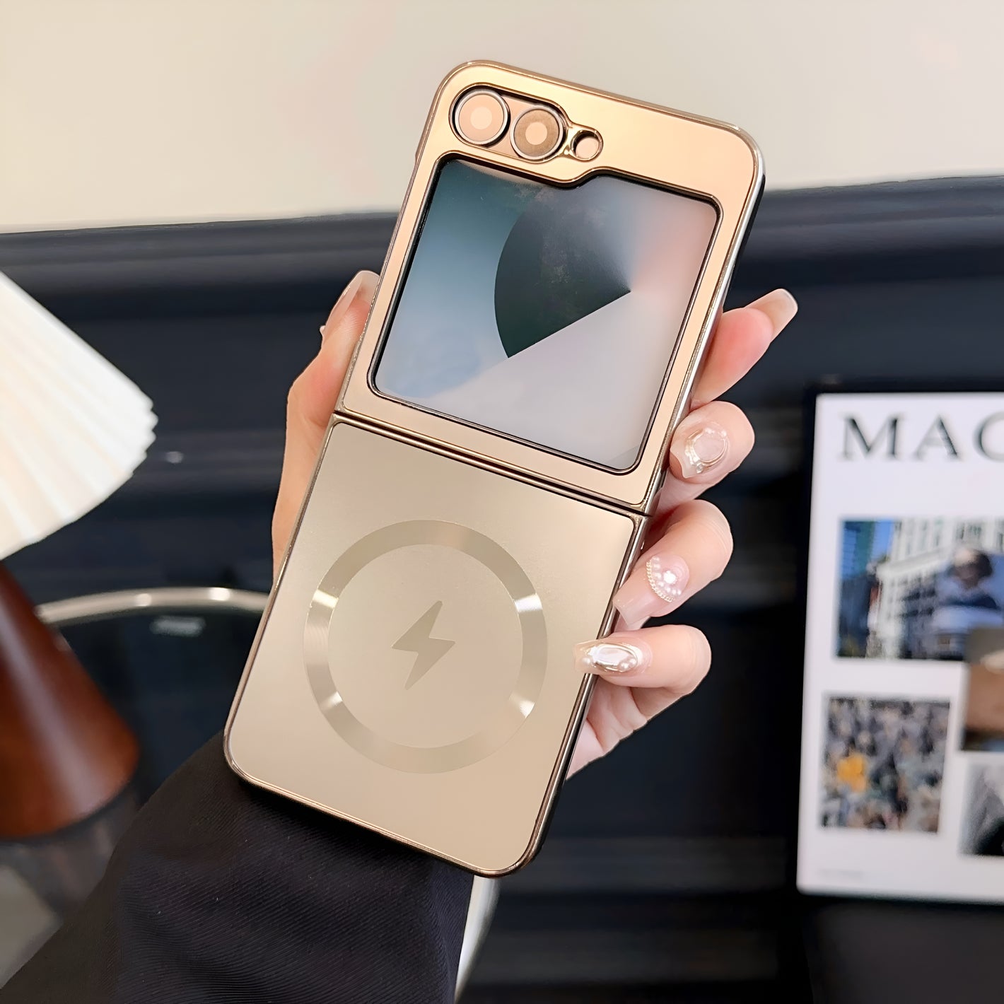 Dazzling Magnetic Foldable Case